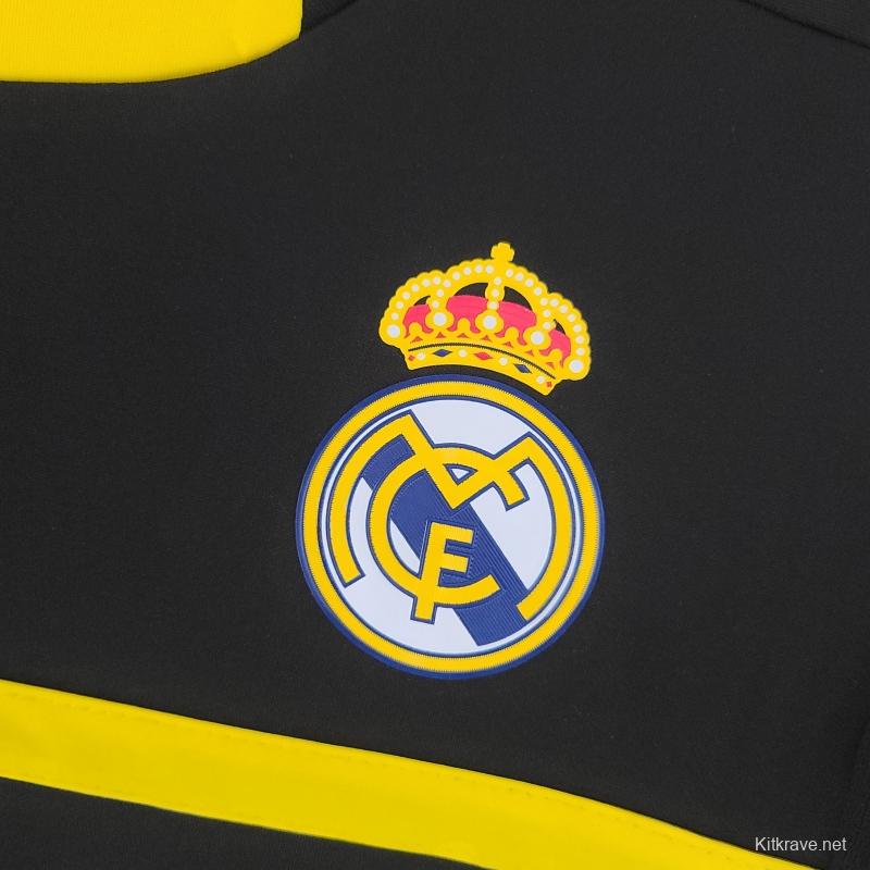 Vintage Real Madrid 11/12 Goalkeeper Black Jersey