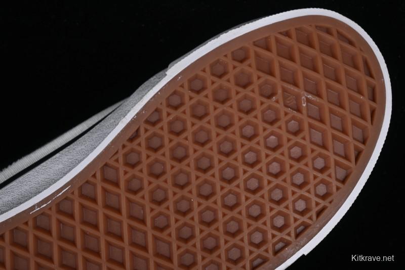 Vans Classics Knu Skool Retro Skate Shoes with Checkerboard Design - VN0009QC6PA