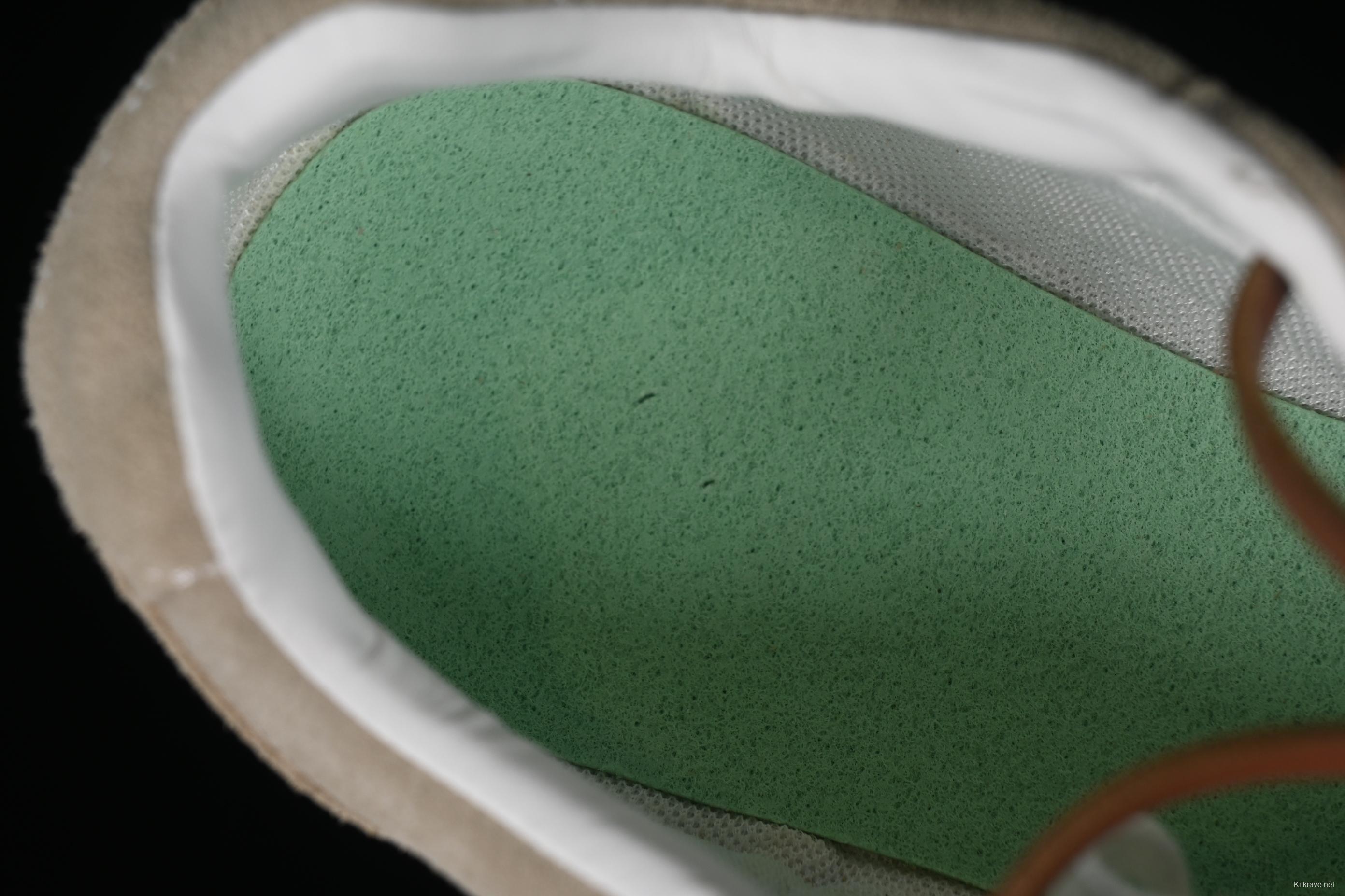 MiuMiu x New Balance 530 Low-Top Classic Retro Casual Running Sneakers in Brown - 530