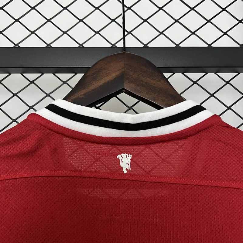 11/12 Retro Manchester United Home Jersey