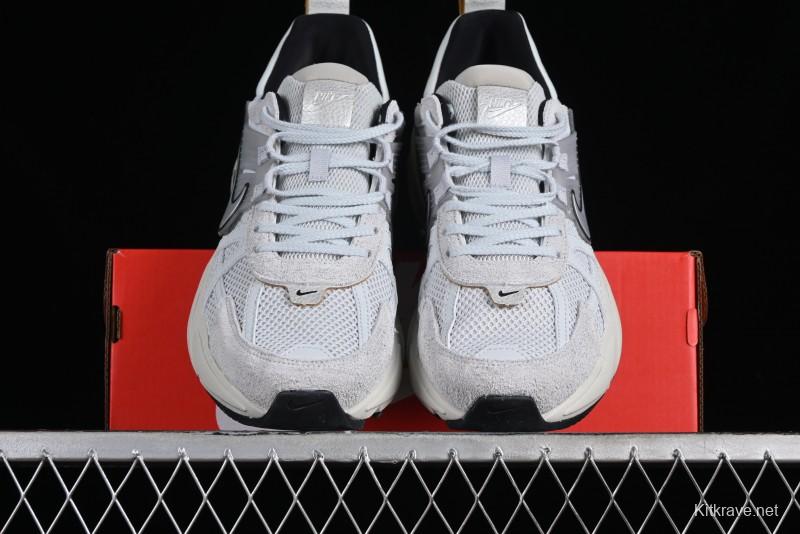 Nike Runtekk Run Retro Low-Top Running Shoes with Cushlon Midsole and Anti-Slip Design - FN6703-002