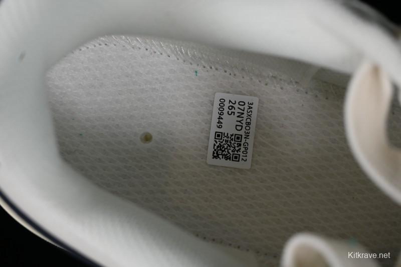 MLB Chunky Liner Basic New York Yankees Thick Sole Casual Sneakers with 6cm Height Increase - 3ASXCBO3N07NYD