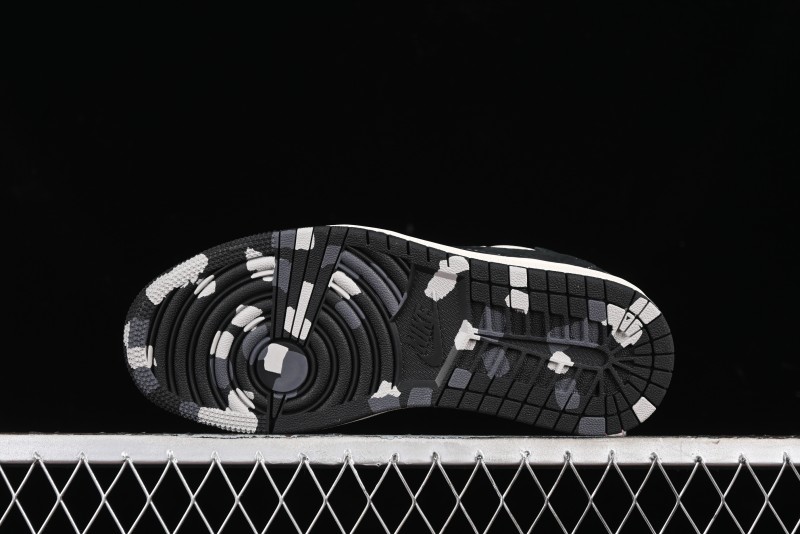 Nike Travis Scott x Fragment Design x Air Jordan 1 Low OG SP Sneakers - XY2688-106