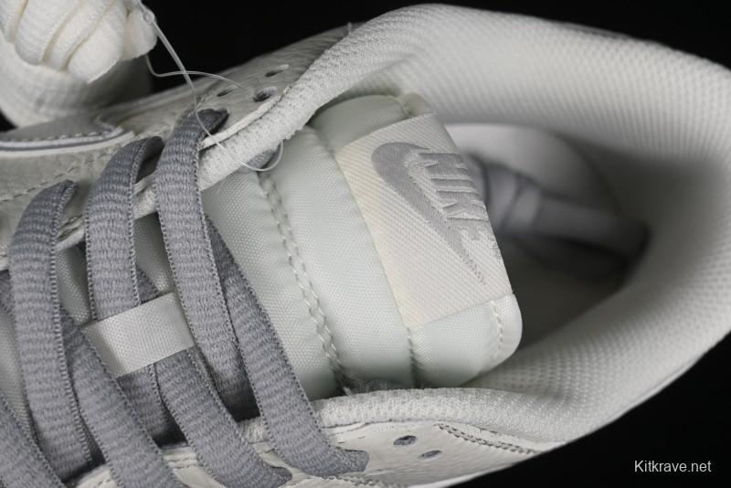 Nike SB Dunk Low Supreme x THE NORTH FACE Skate Shoes - BM0234-502