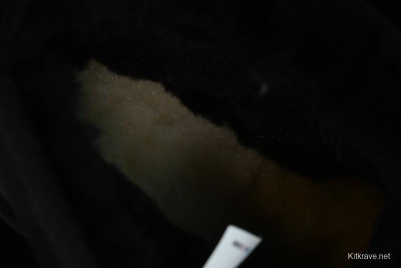 UGG Classic Ultra Mini Short Boots with Genuine Australian Sheepskin and TREADLITE Outsole - 1116109