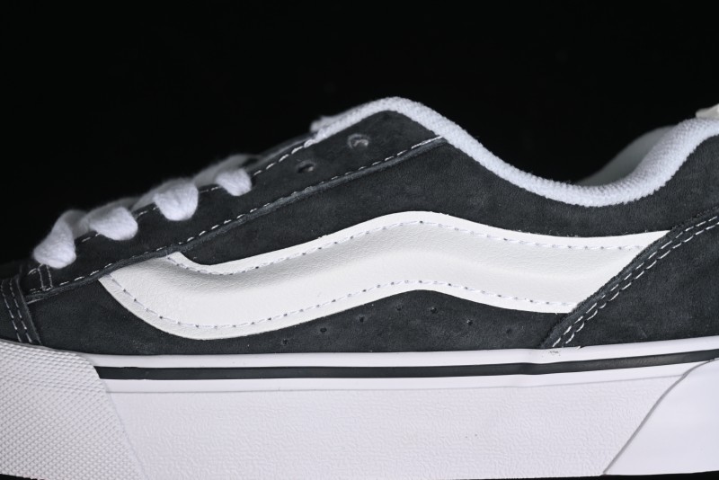 Vans Classics Knu Skool Full-Grain Leather Retro Sneakers - VN000CS0BGF
