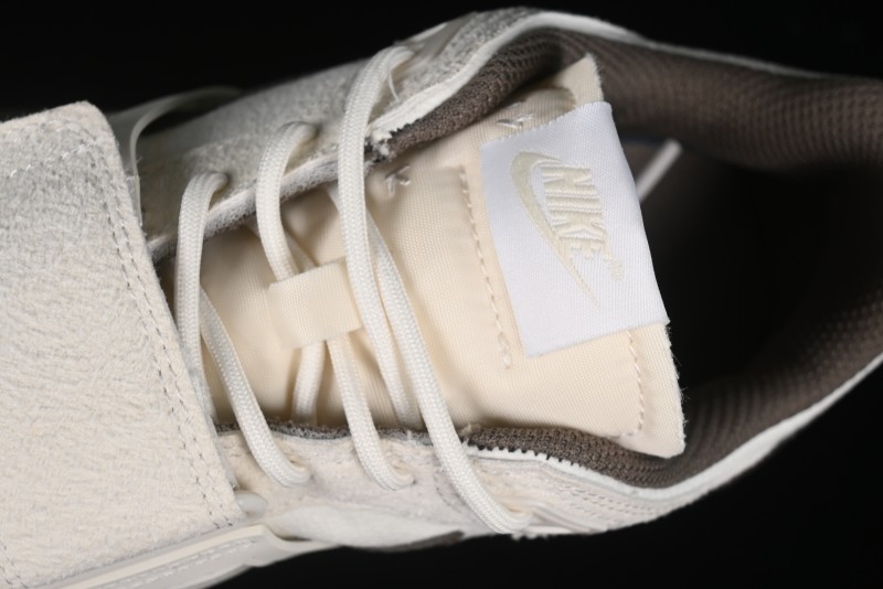 Nike Travis Scott x Shark-A-Don "Sail" Lifestyle Low-Top Sneakers - HQ3061-101