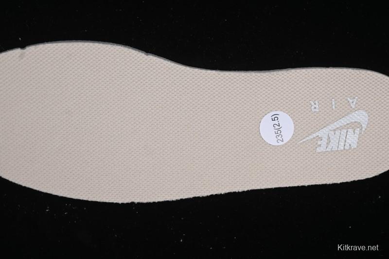 Nike Air Force 1 '07 Low Top Sneakers with Full-Grain Leather and Air Cushion - DQ7569-102