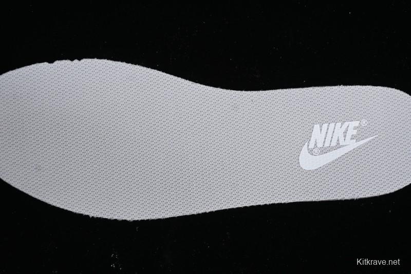 Nike Dunk Low SB Casual Sneakers with Deconstructed Laces and Ribbon Bow Design - DH9765-102