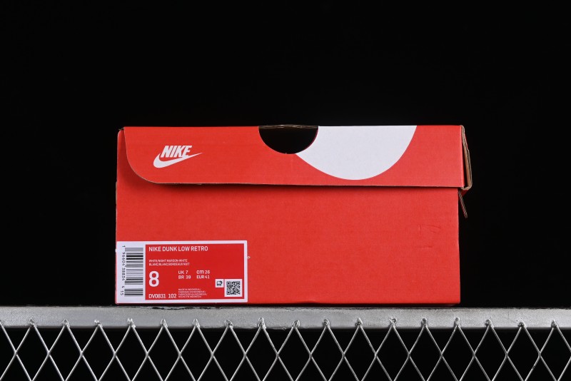 Nike SB Dunk Low White Red Colorway Low-Top Casual Skateboarding Shoes - DV0831-102
