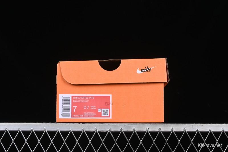 Nike Classic Cortez Leather Retro Running Shoes - FJ2530-001