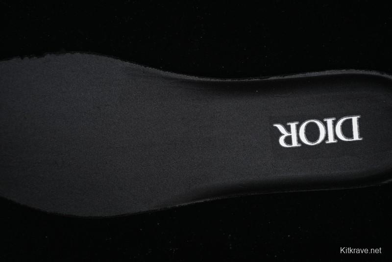 Dior B30 Sneakers with Reflective CD30 Logo and Lightweight Rubber Sole - CD30