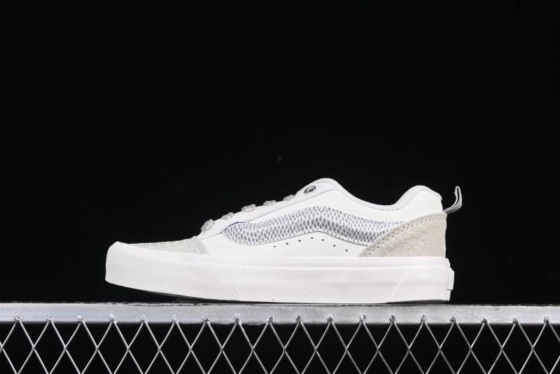 Vans Classics Knu Skool Vr3 Snake Year Limited Edition Chunky Sneakers - VN0009QCSNK