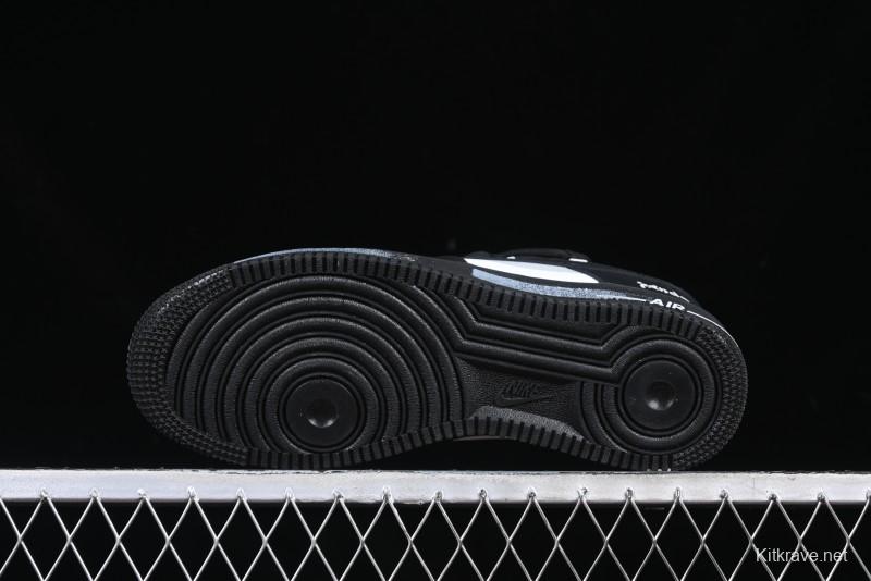 Nike Air Force 1 '07 Low Panda Smiley Low-Top Casual Sneakers - CV9879-542