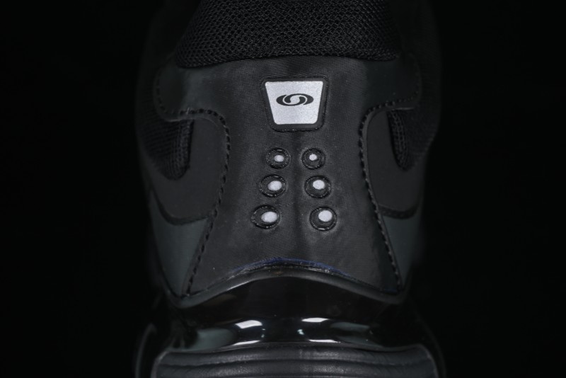 Salomon XT-Wings 2 All-Black Trail Running Sneakers - Sleek Performance and Style