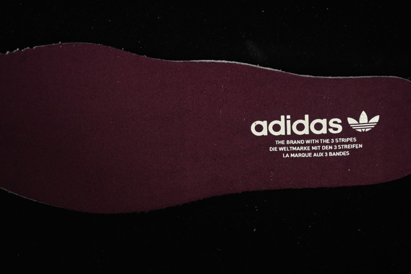 Adidas Samba OG Casual Sneakers with Classic Trefoil Logo - JP5330