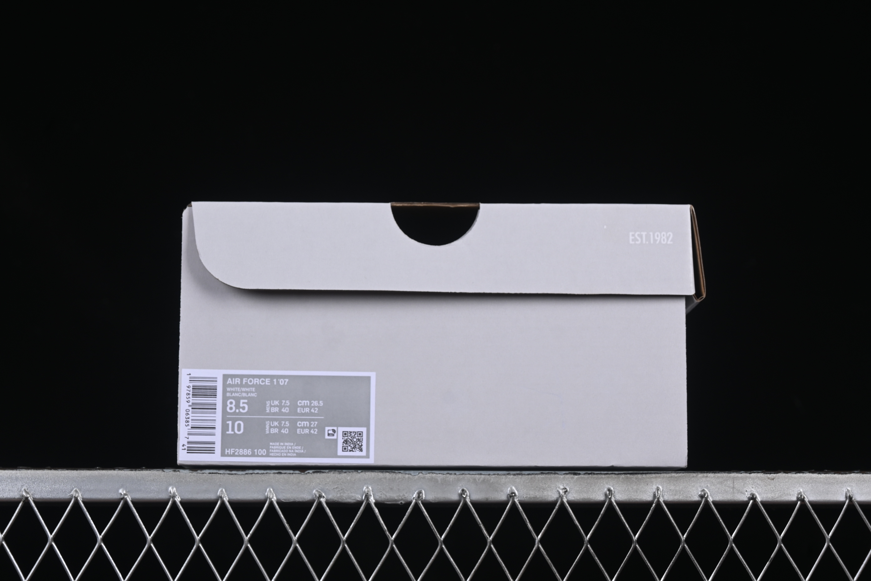 Nike Air Force 1'07 Low Casual Sneakers with Full-Length Air Cushion - HF2886-100