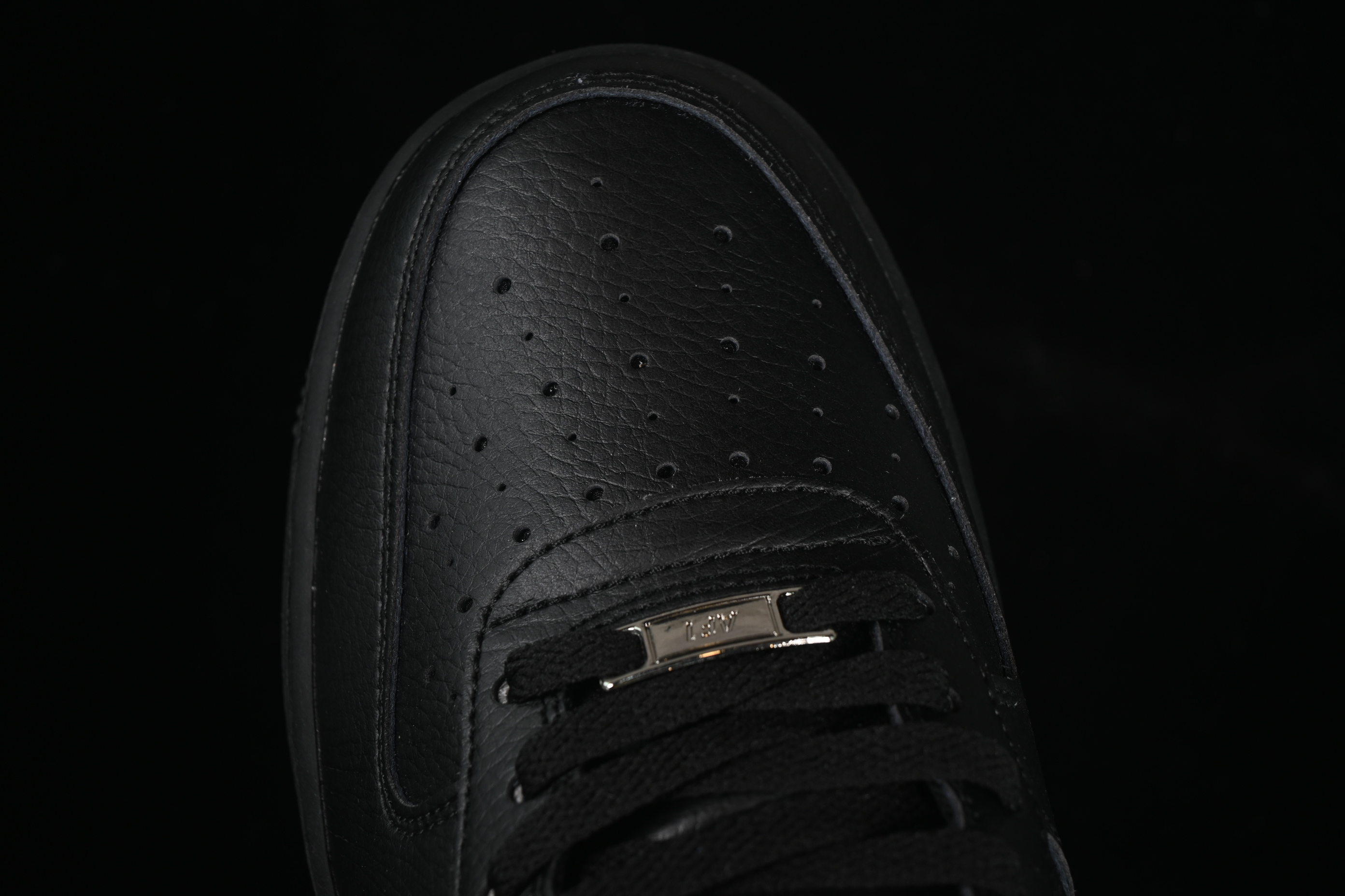 Nike Air Force 1 '07 Low Casual Sneakers with Full-Length Air Cushion - CZ8065-001