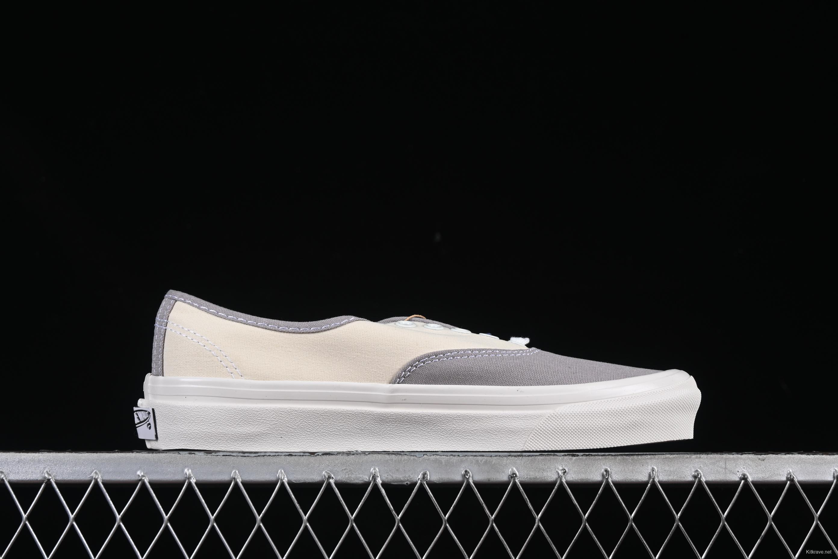 Vans Authentic Reissue 44 Low-Top Casual Skate Shoes - VN000CQAKAQ