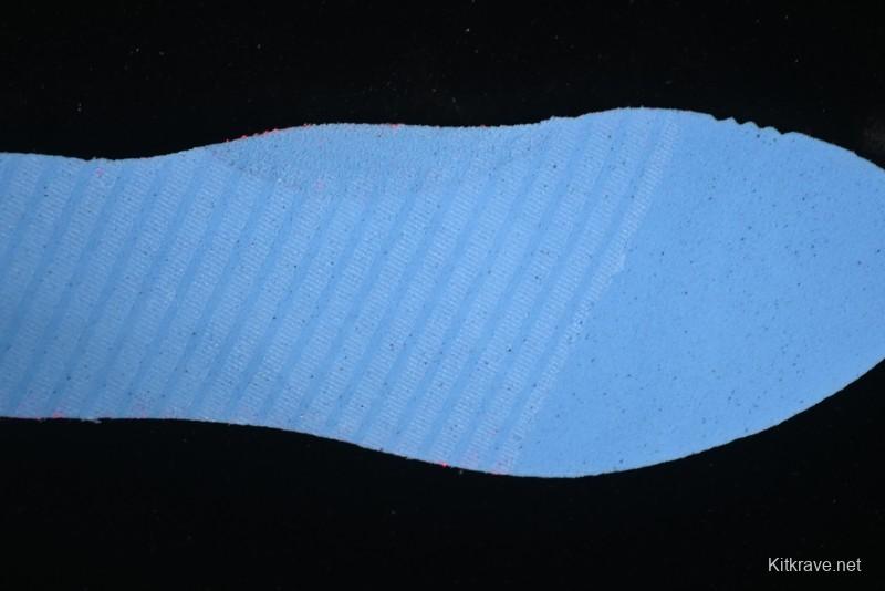 Nike Air Max 95 Retro Running Shoes with Air Cushion Technology - AT2865-100