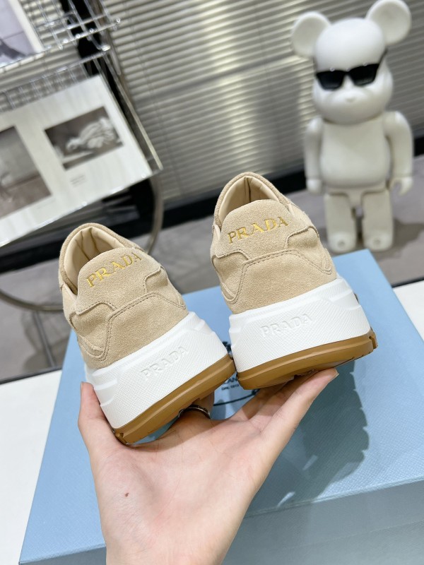 2025 Unisex Prada Beige Suede Leather Sneakers