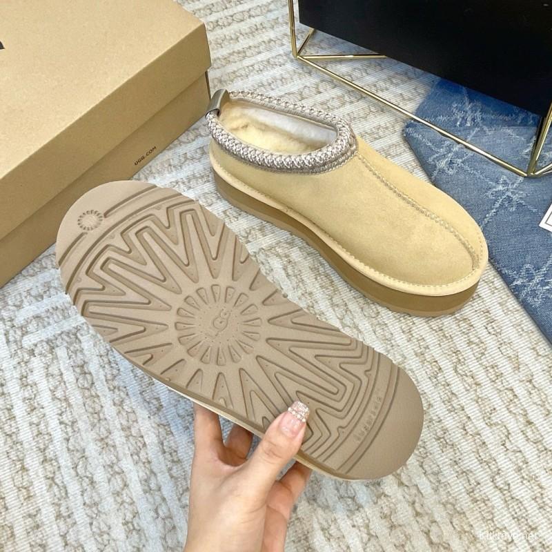 2024 Women UGG Beige Suede Platform Slip-On MJ00230