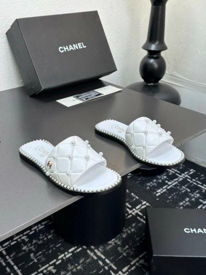 2025 CHANEL White Leather Slippers