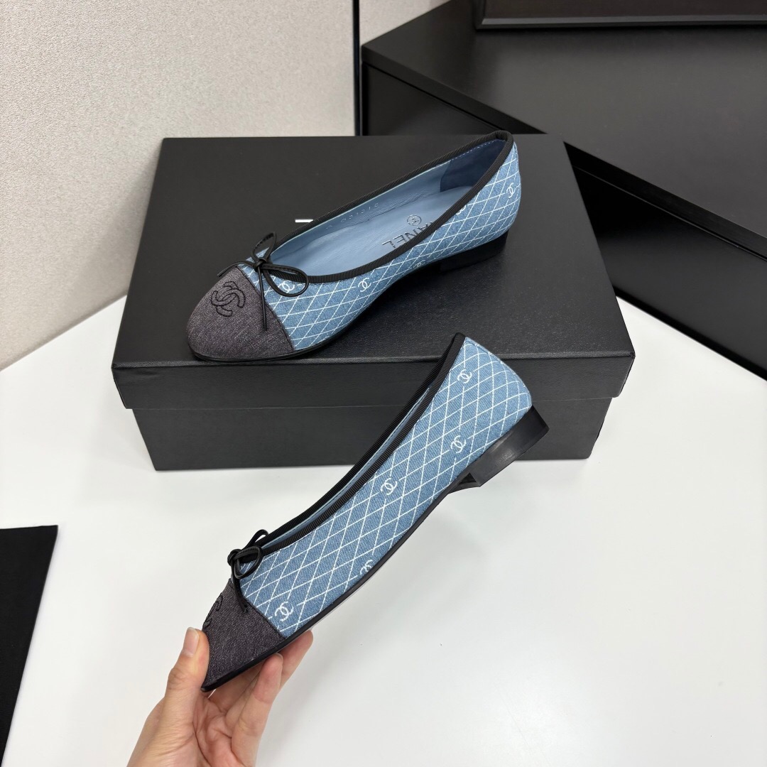 2025 Women Chanel Blue Black Fabric Leather Ballet Flats