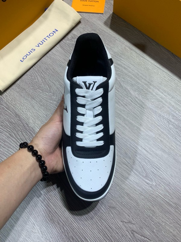 2024 Unisex Louis Vuitton Black White Nappa Calf Leather Sneaker High Frequency Logo MJ00380