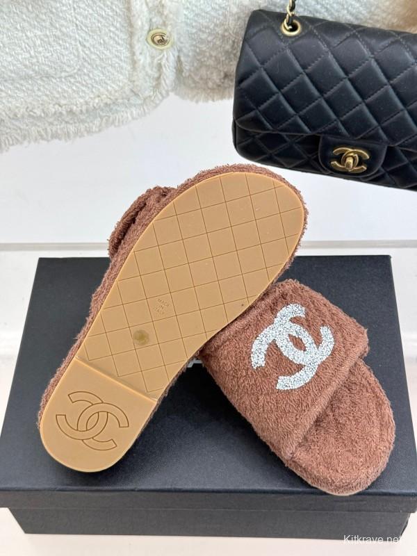 2025 CHANEL Brown Terrycloth Slippers CC Logo KFY00220