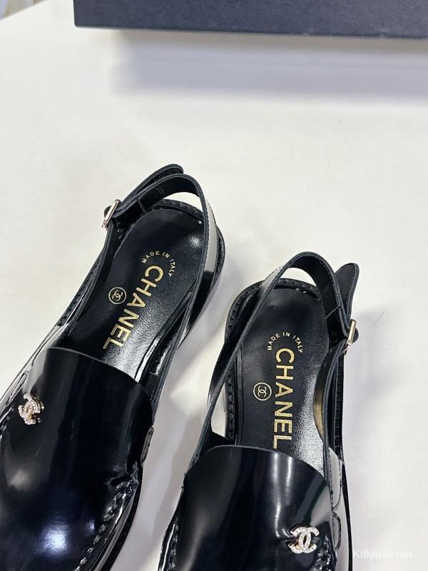 2025 Women Chanel Black Leather Loafers CC Logo KFY00300