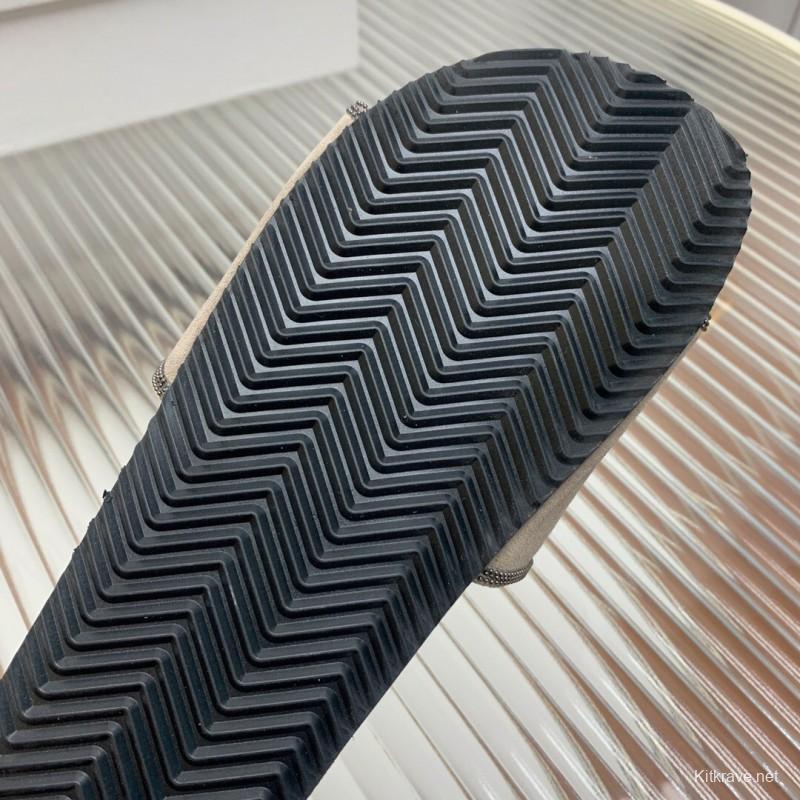 2025 Unisex Brunello Cucinelli Beige Suede Flat Slides Handcrafted With Rubber Sole KFY00240