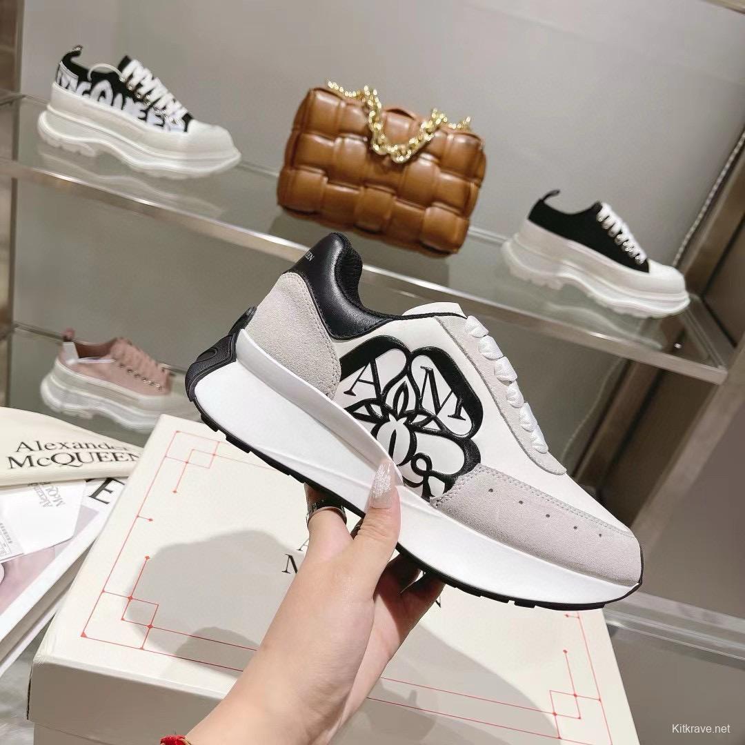 2024 Unisex Alexander McQueen White Black Leather Suede Sneakers Seal Logo MJ00370