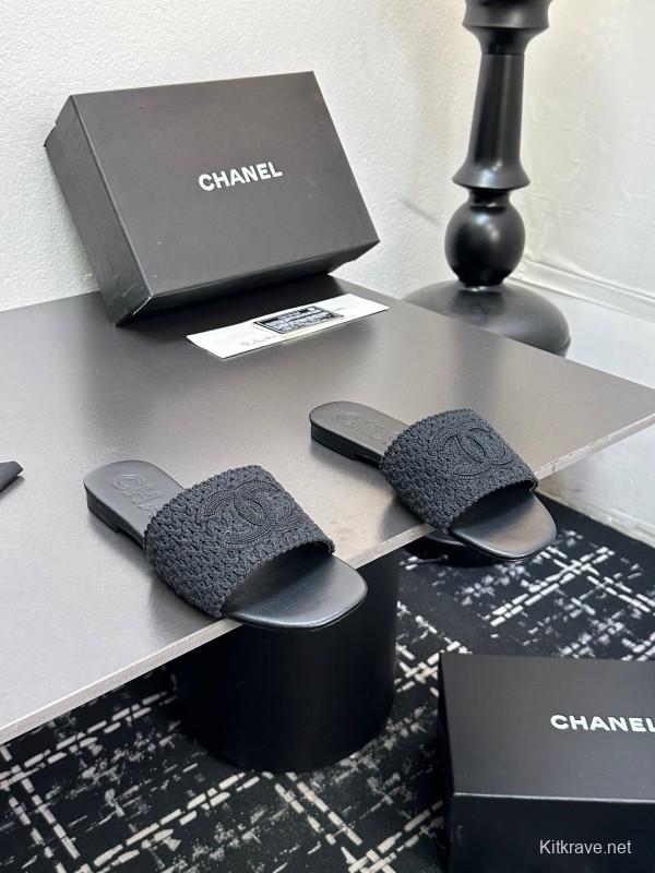 2025 Slippers CHANEL Black Fabric Slippers