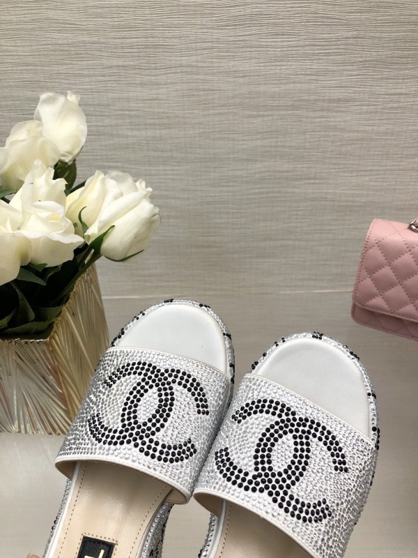 2025 Slippers Chanel White Rhinestone Platform Slide LY00330