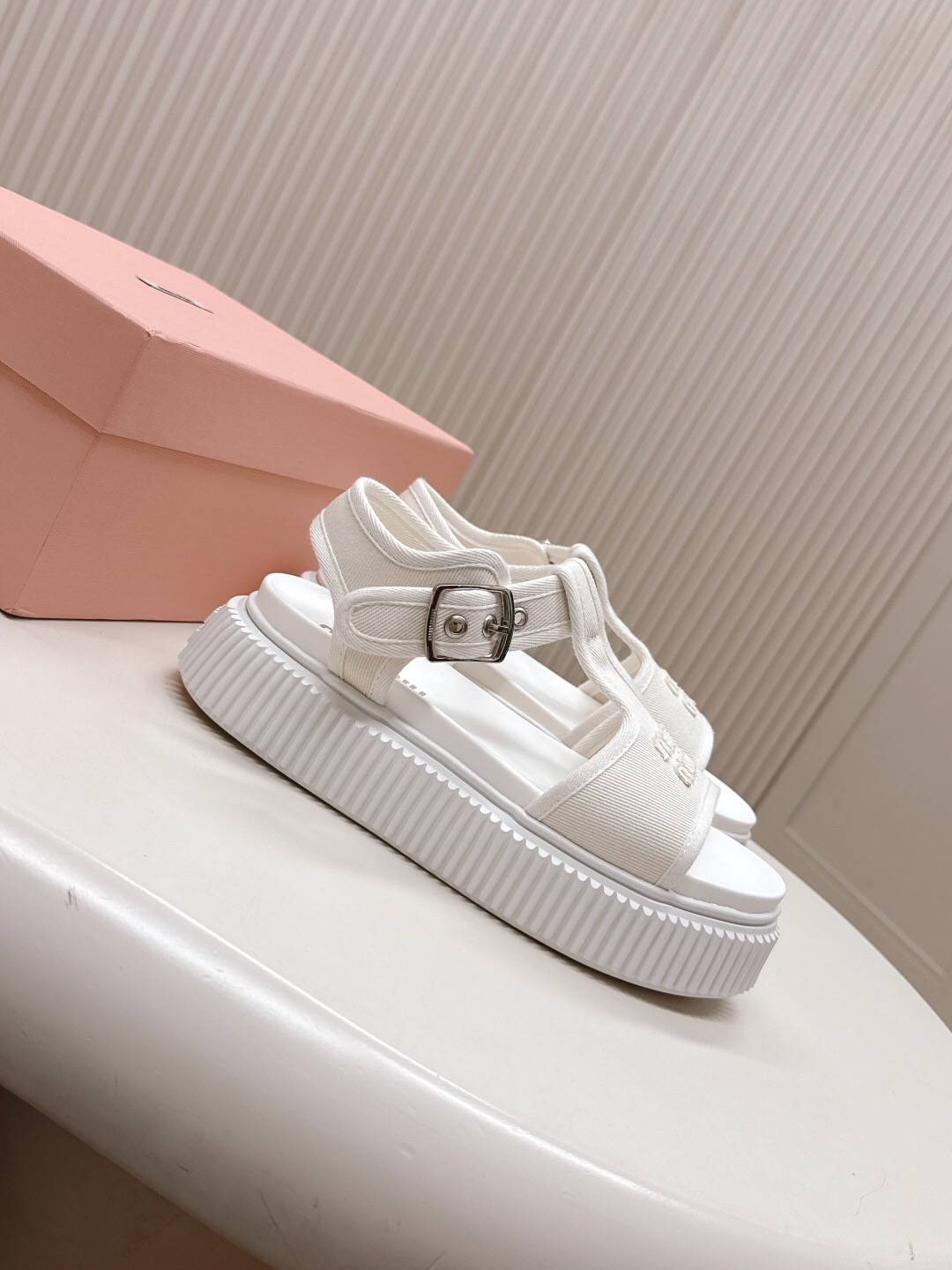 2025 Women Miu Miu White Canvas Sandals