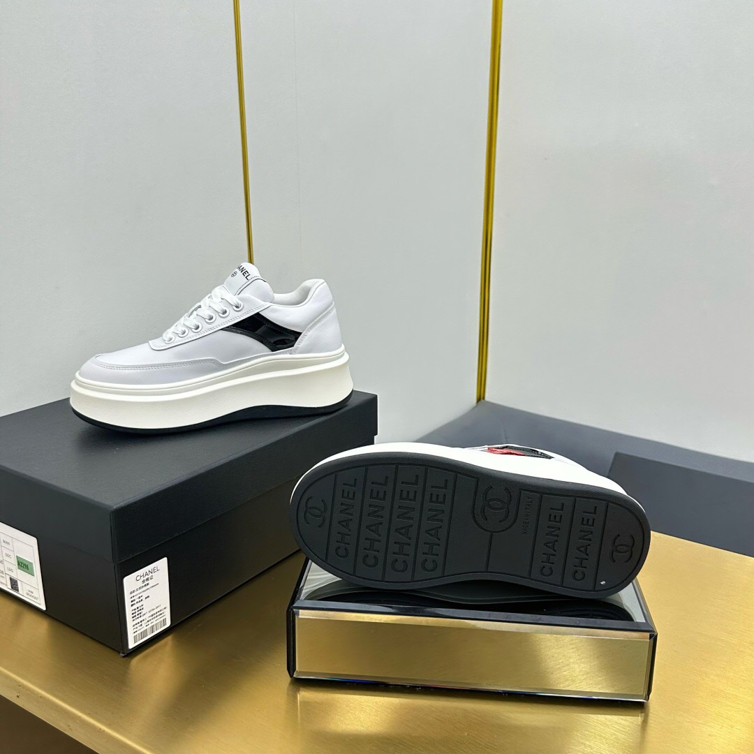 2025 Women Chanel White Black Red Leather Sneakers