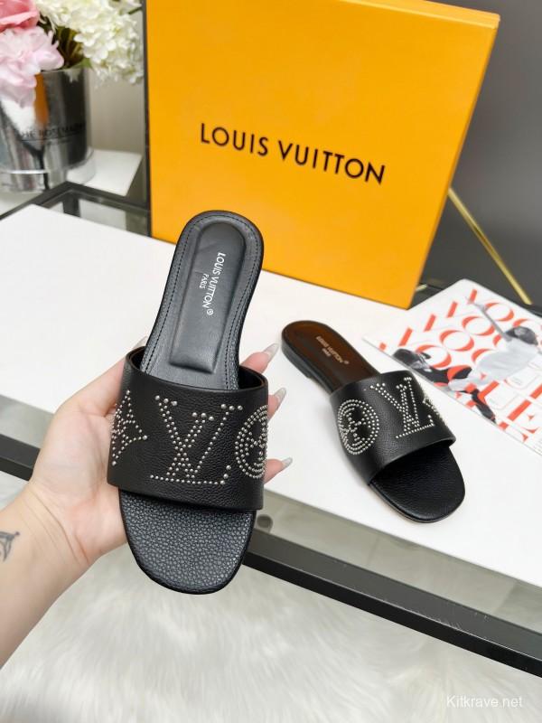2025 Women Louis Vuitton Black Lambskin Slippers Riveted LY00200