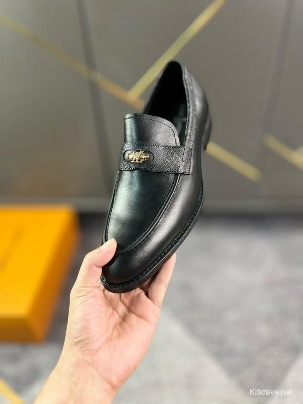 2024 Men Louis Vuitton black cow leather leather dress shoes MJ00290