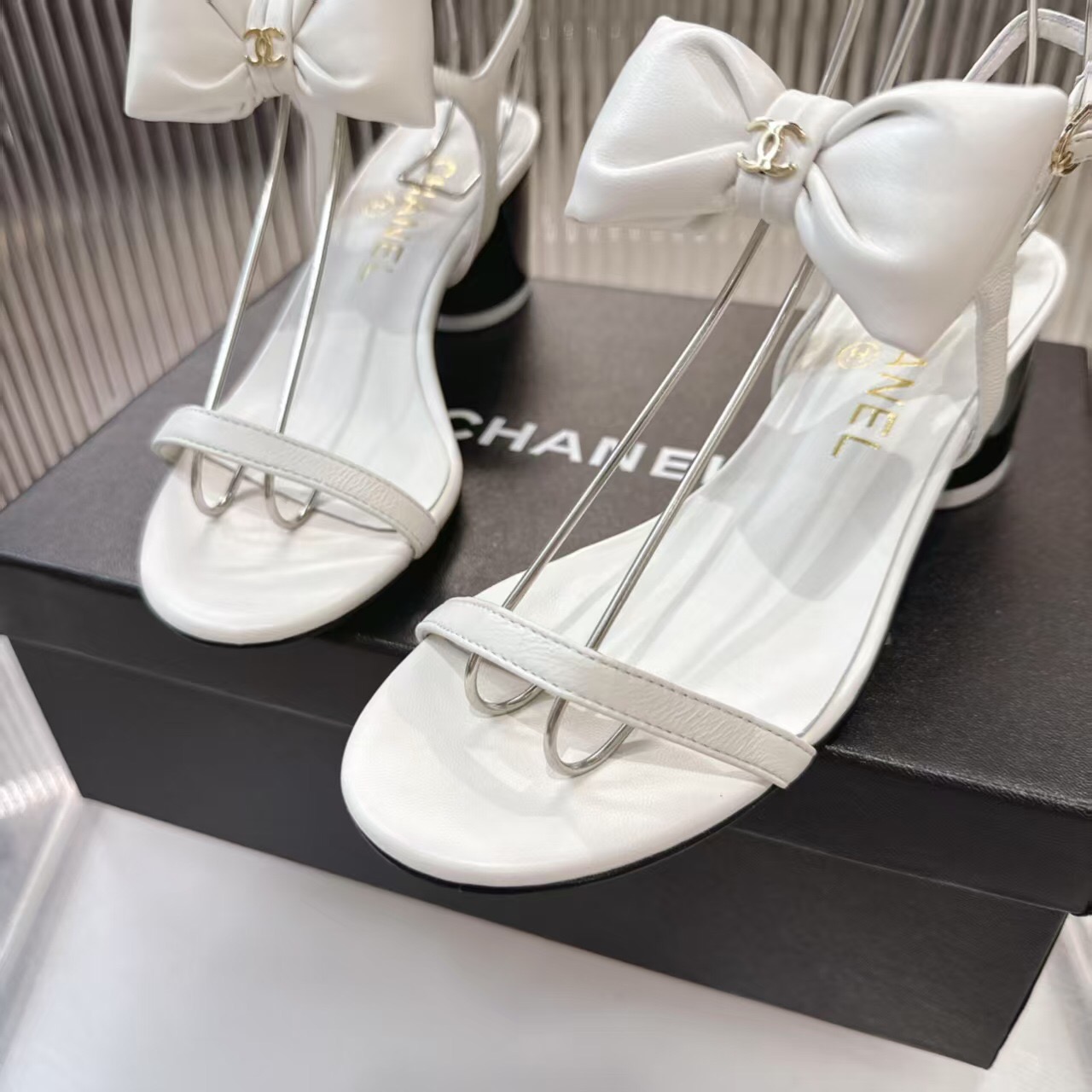 2025 Women Chanel White Leather Sandal Bow LY00260