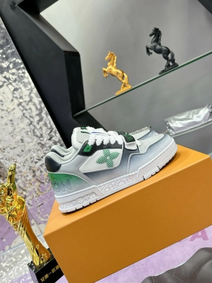 2024 Unisex Louis Vuitton Green White Leather Fabric Plimsolls Waxed Distressed Washed MJ00500