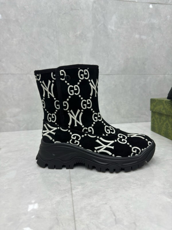 2024 Women Gucci Black White Suede Snow Boots GG NY Embroidery MJ00370