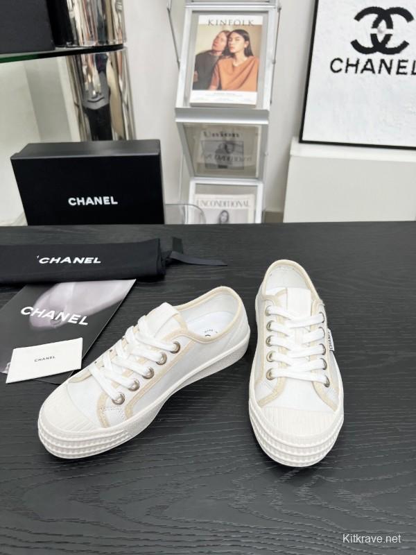 2025 Women Chanel White Canvas Casual Sneakers LY00230