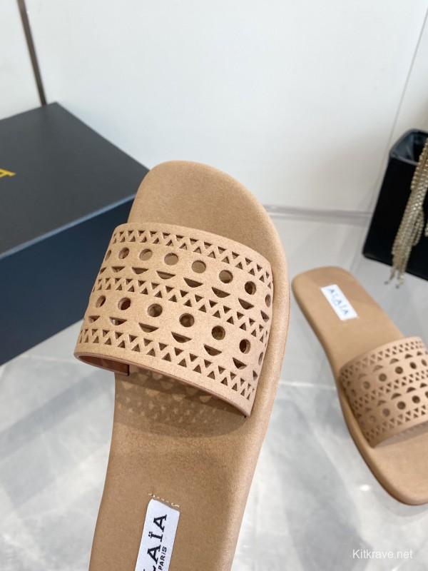 2025 ALAIA Beige Leather Slippers KFY00280