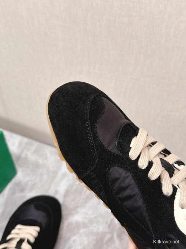 2025 Unisex Bottega Veneta Black Nylon Suede Sneakers KFY00290