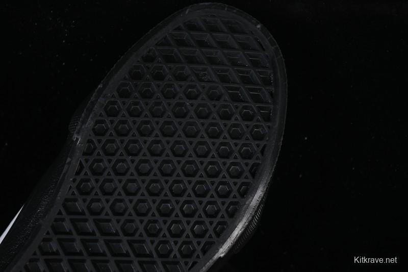 Vans Knu Skool Low-Top Suede Skate Shoes - VN0009QCBMA