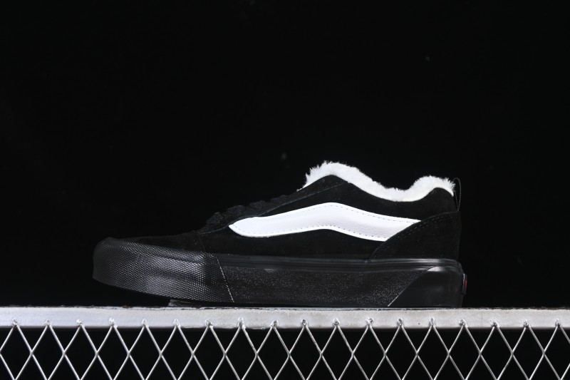 Vans Knu Skool Low-Top Suede Skate Shoes - VN0009QCBMA