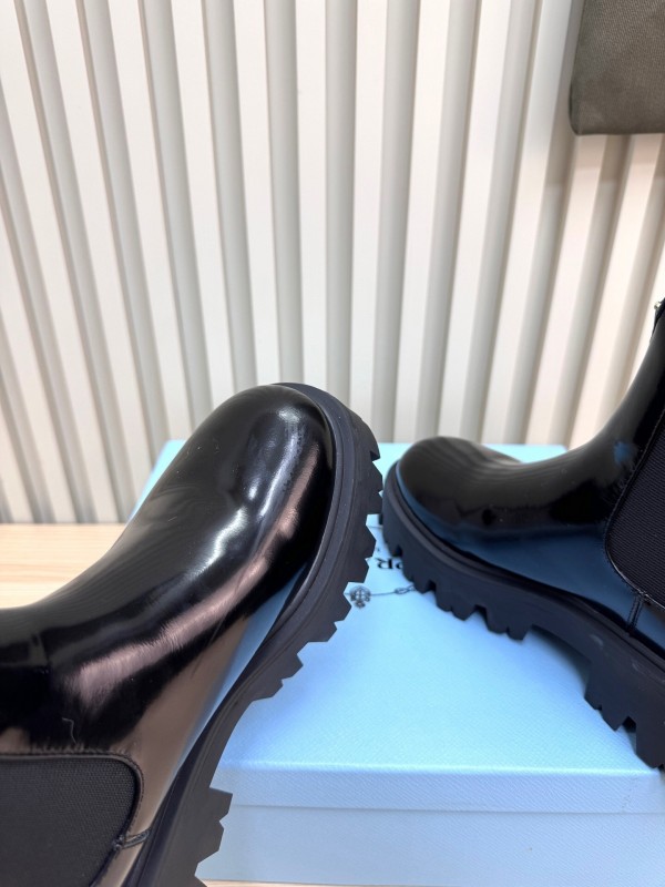 Prada Spring/Summer 2025 Platform Ankle Boots - LY0340