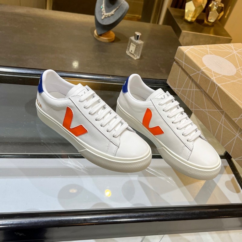 VEJA Classic White Sneakers V Logo Lace-Up Retro Flat Thick Sole Casual Sports Shoes - LY00220