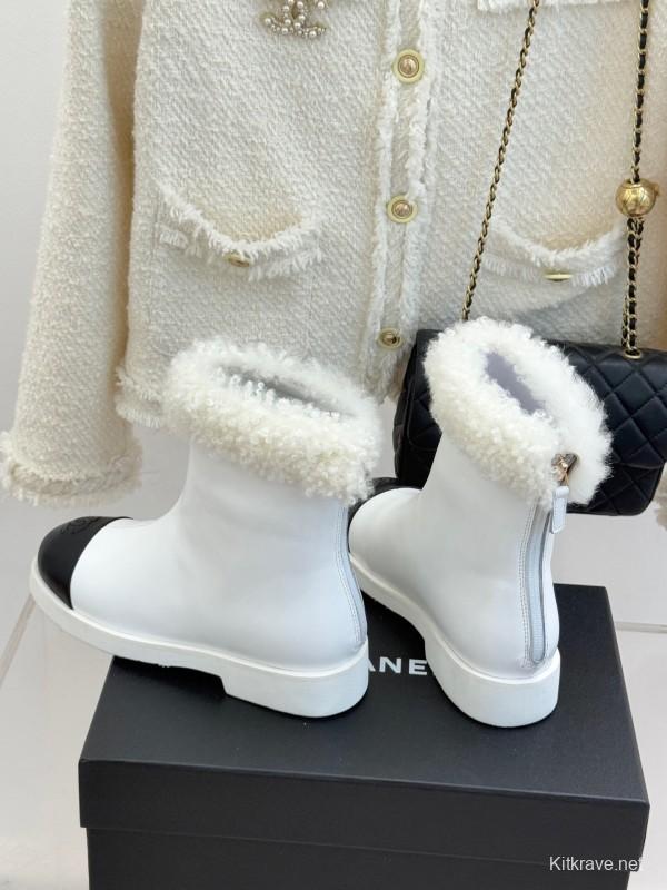 Chanel 25K Series Two-Tone CC Fur Snow Boots - KFY00300